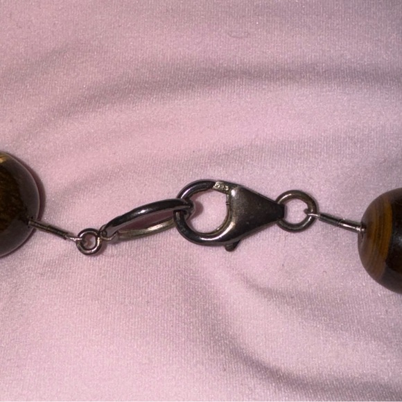 Tiger eye necklace from South Africa. 925 sterling.14mm beads, length 17” - Picture 4 of 8